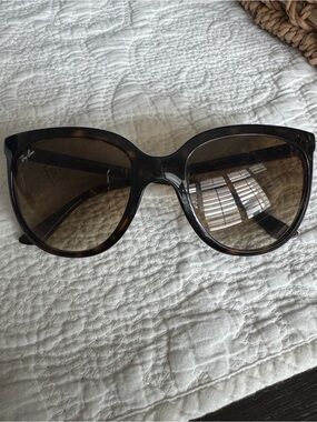 Ray-Ban Cat eye Tortoiseshell Frame Sunglasses with Brown Lenses
